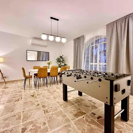 Poolside Paradise Sea View Apartment Sliema